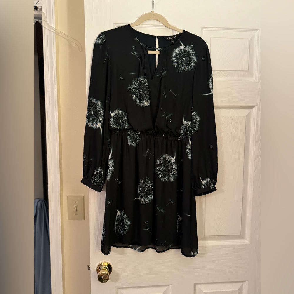 Express dress size M. Gray.